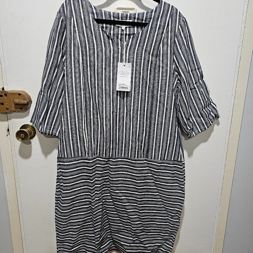 Dark navy and white stripped shift dress with 3/4 sleeves